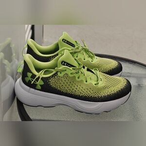 Size 9.5 - Under Armour HOVR Infinite Morph Green